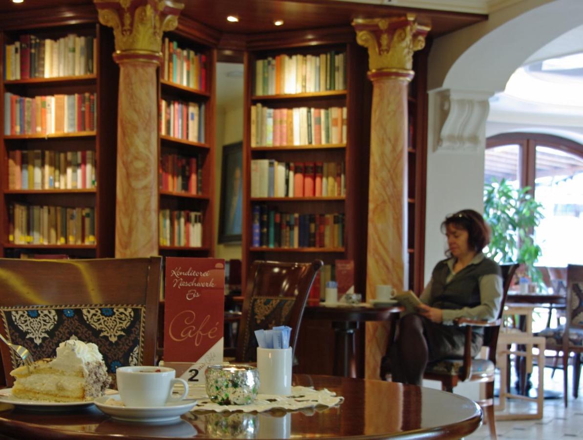 Hotel Vier Spitzen Lauenforde Ngoại thất bức ảnh