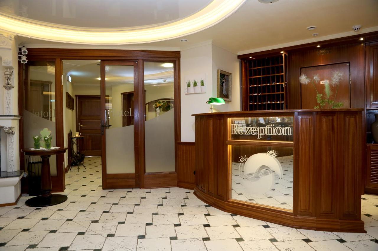 Hotel Vier Spitzen Lauenforde Ngoại thất bức ảnh