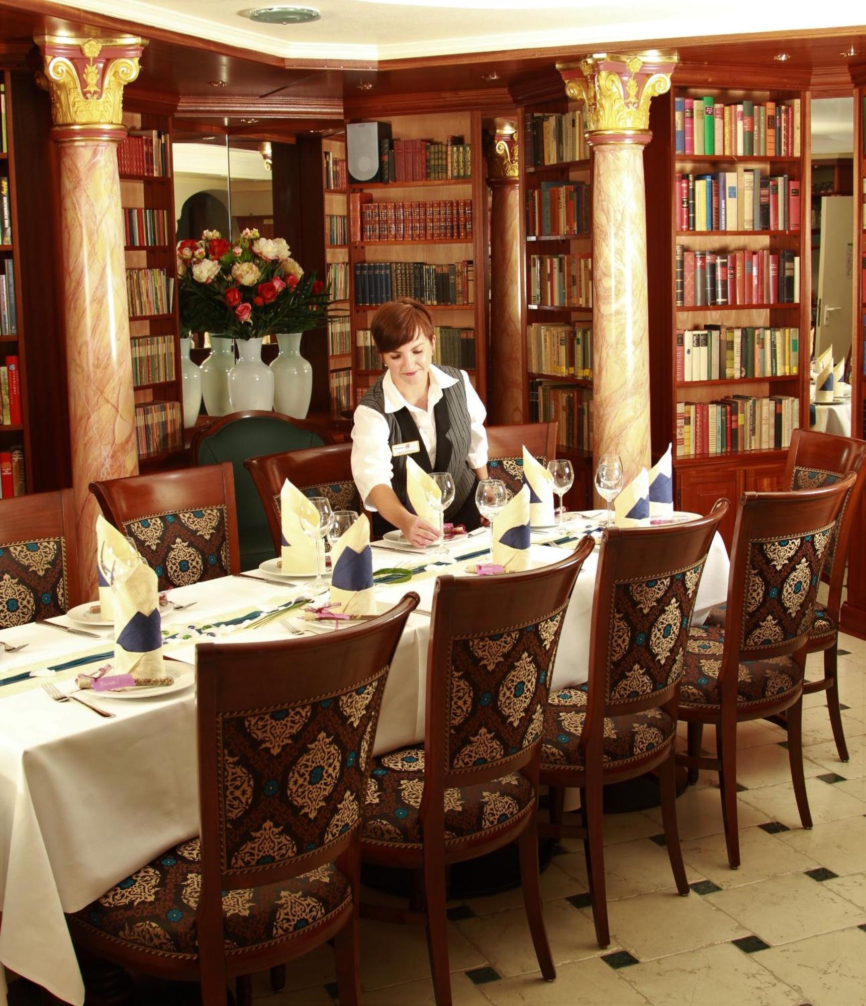 Hotel Vier Spitzen Lauenforde Ngoại thất bức ảnh