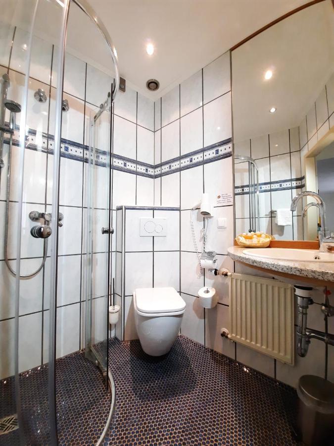 Hotel Vier Spitzen Lauenforde Ngoại thất bức ảnh